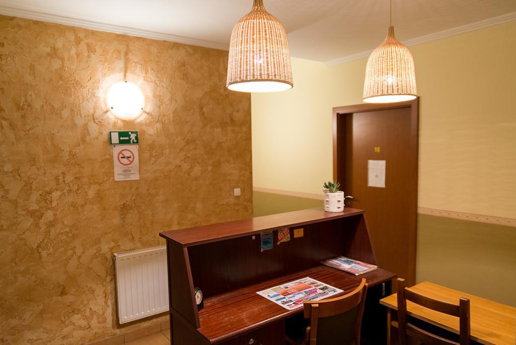 Taverna Panzio Sopron Buitenkant foto